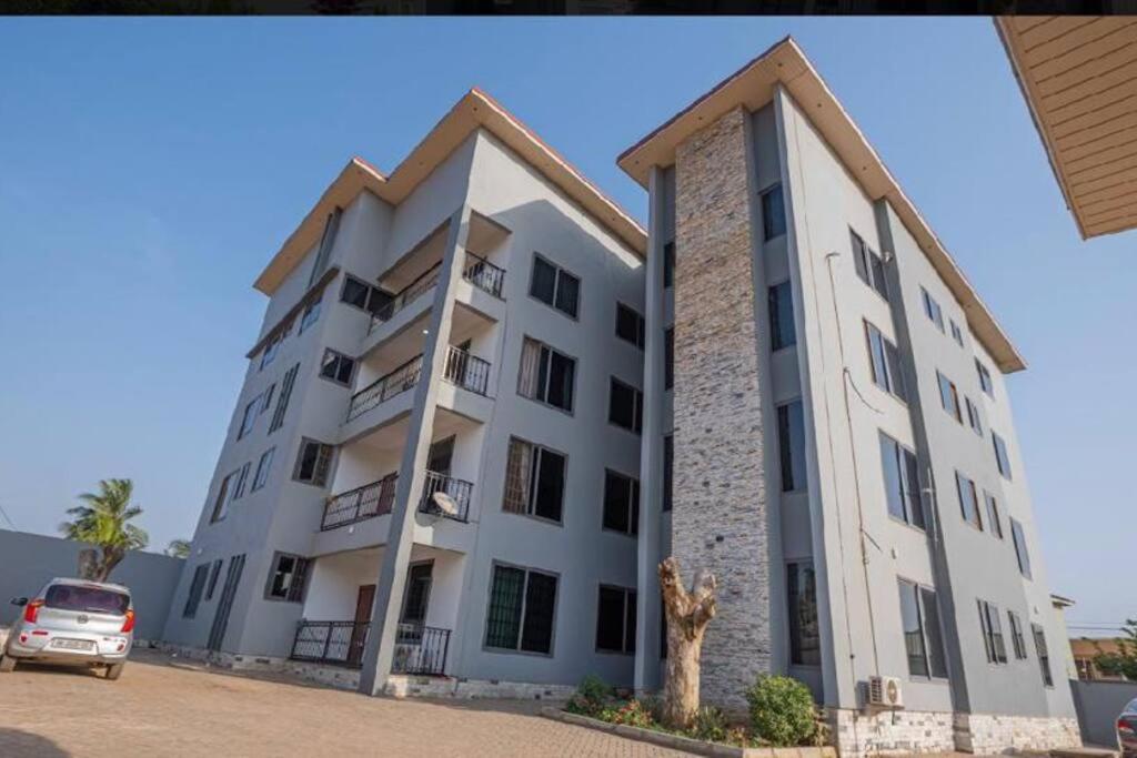 Cozy Penthouse ,Accra Ghana Owuraman Екстер'єр фото